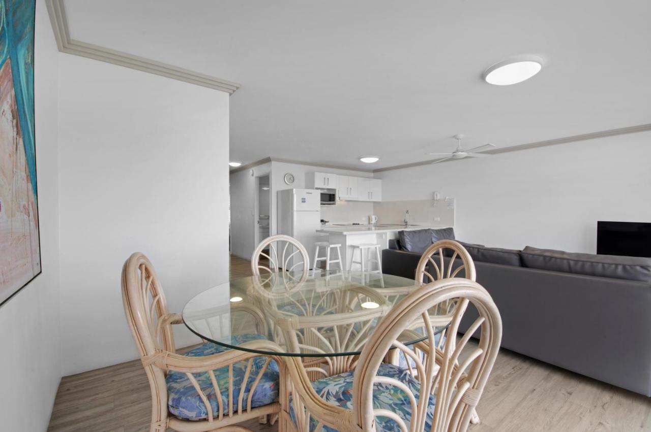 Capeview Apartments - Right On Kings Beach Caloundra Exterior foto